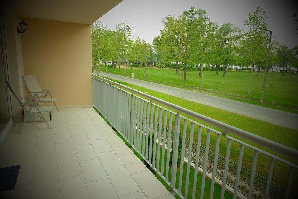 Piano Balaton Apartment Zamárdi Zimmer foto